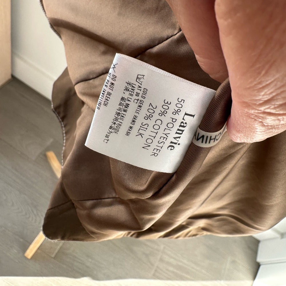 Unique Jacket - Picture 10 of 10